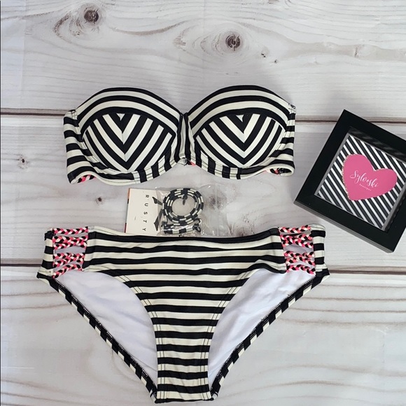 🌊Rusty Underwire Bandeau Bikini Top Set NWT - Picture 2 of 8